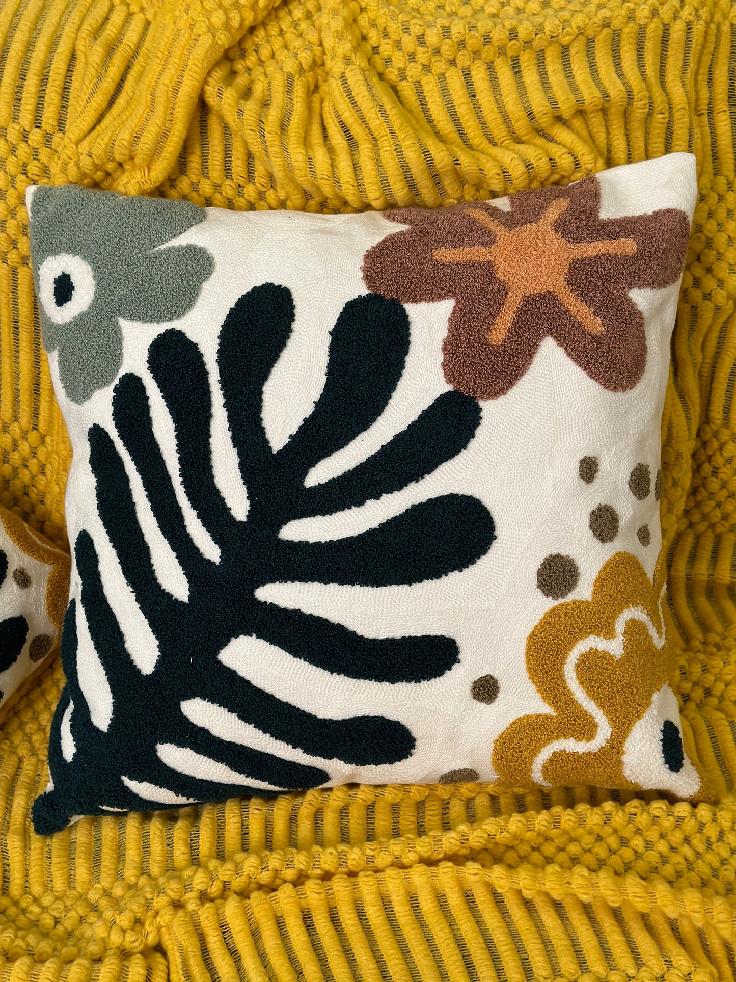 Decorative Tribal-Inspired Cushion – Handmade Heritage CODE 3322 T