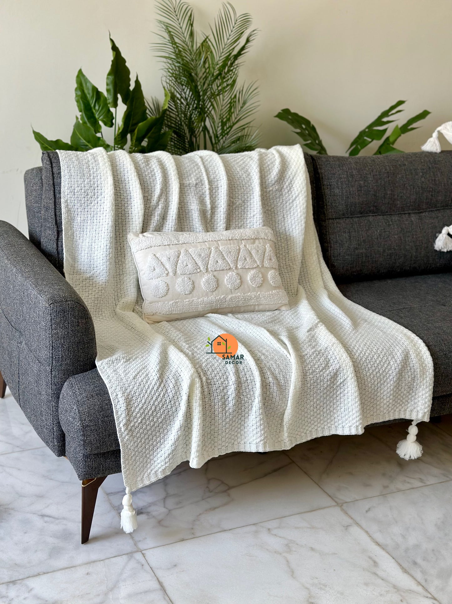Cream White Waffle-Knit Throw with Tassels