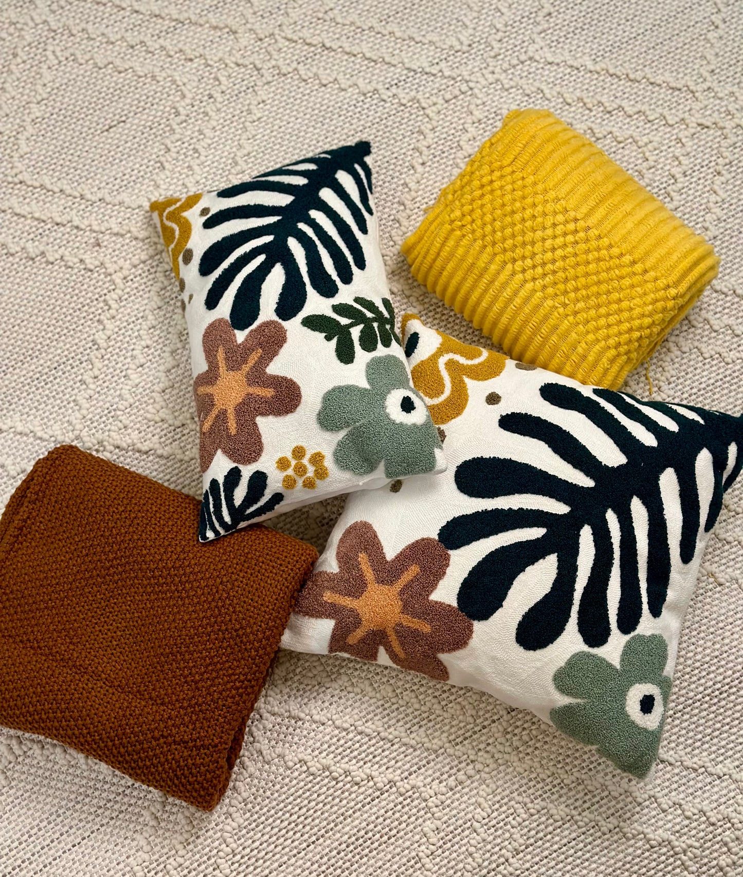 Decorative Tribal-Inspired Cushion – Handmade Heritage CODE 3322 T