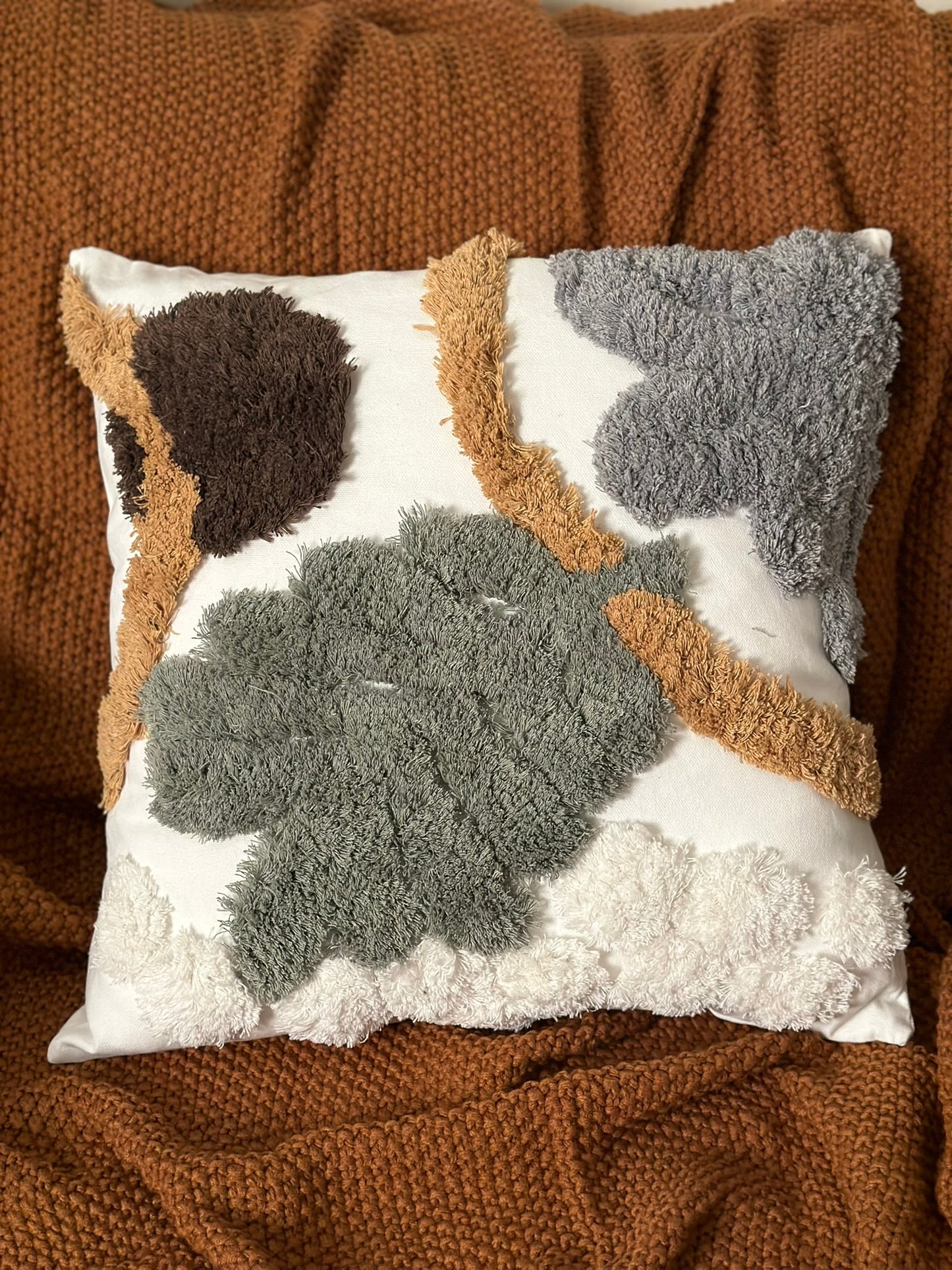 Tufted Abstract Botanical Cushion Set – Earthy Modern Style CODE 3305 1L