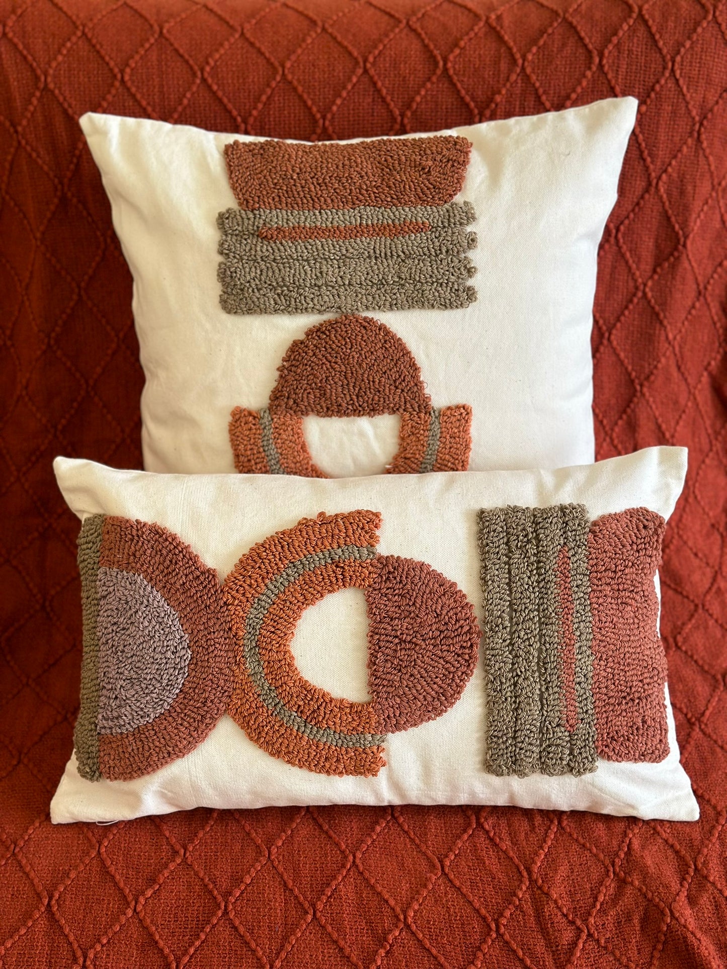 Handwoven Textured Cushion – Artisanal Beauty CODE 3308 R