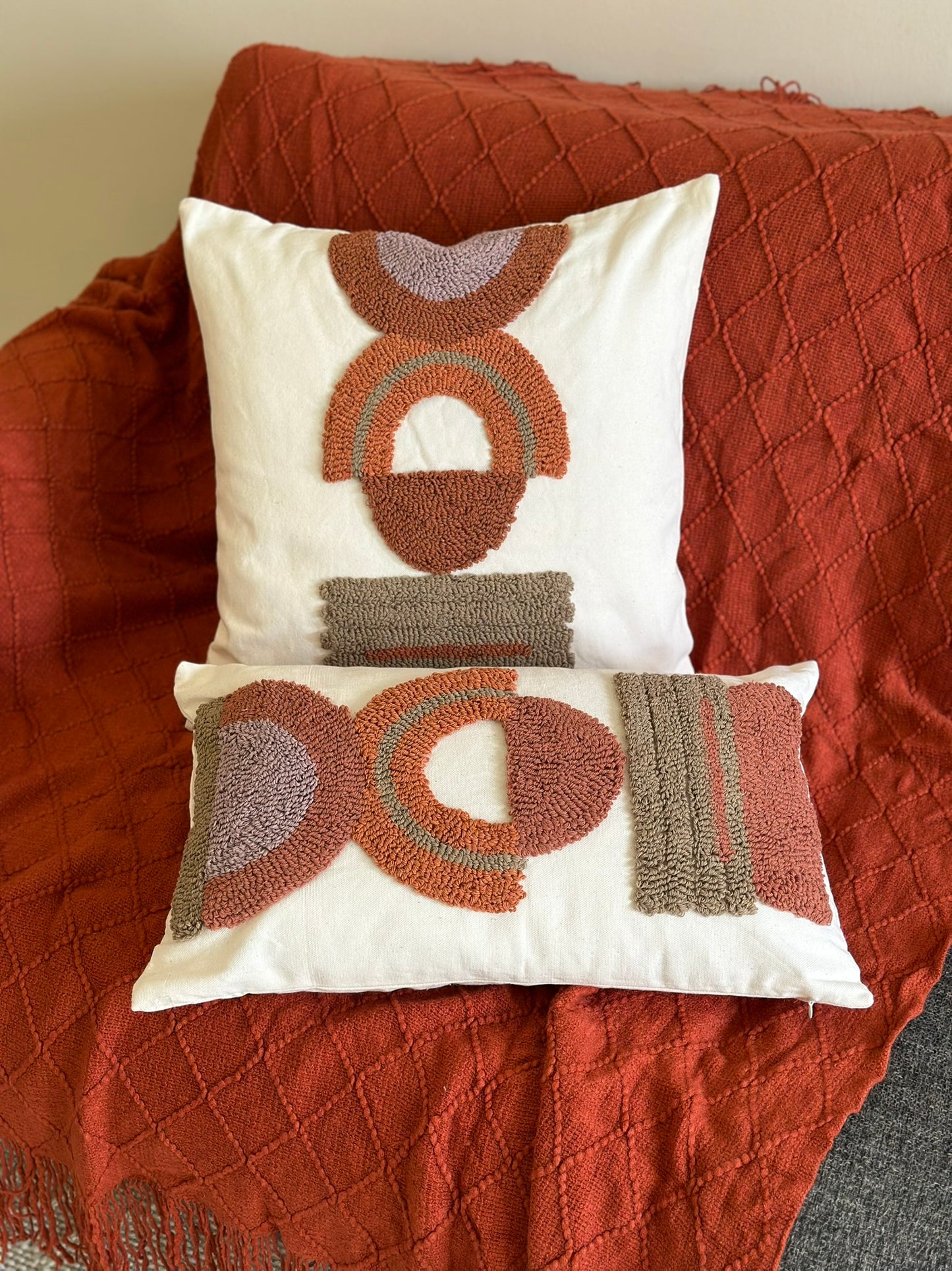 Handwoven Textured Cushion – Artisanal Beauty CODE 3308 R
