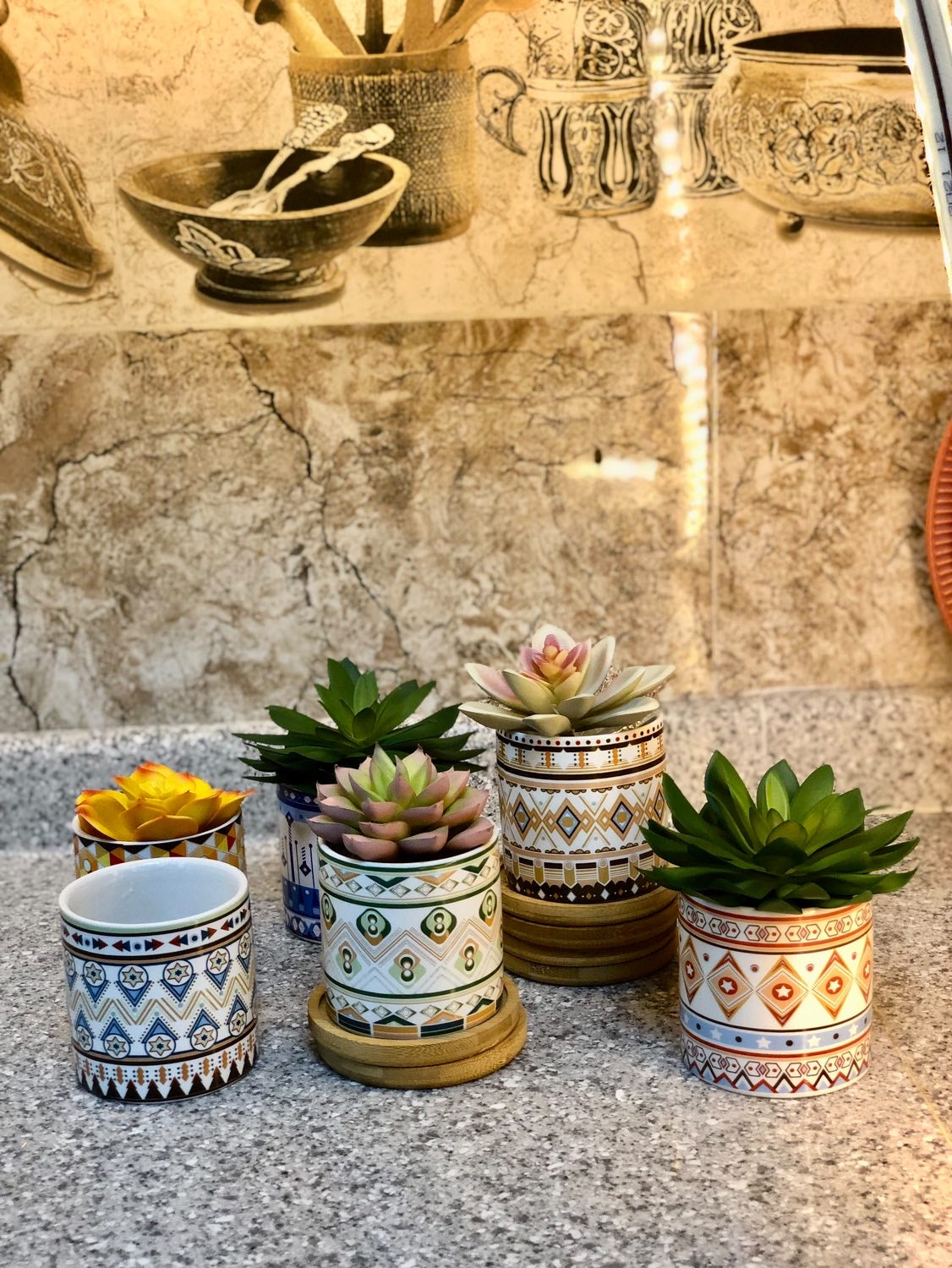 Small Pot different colors different Selection
