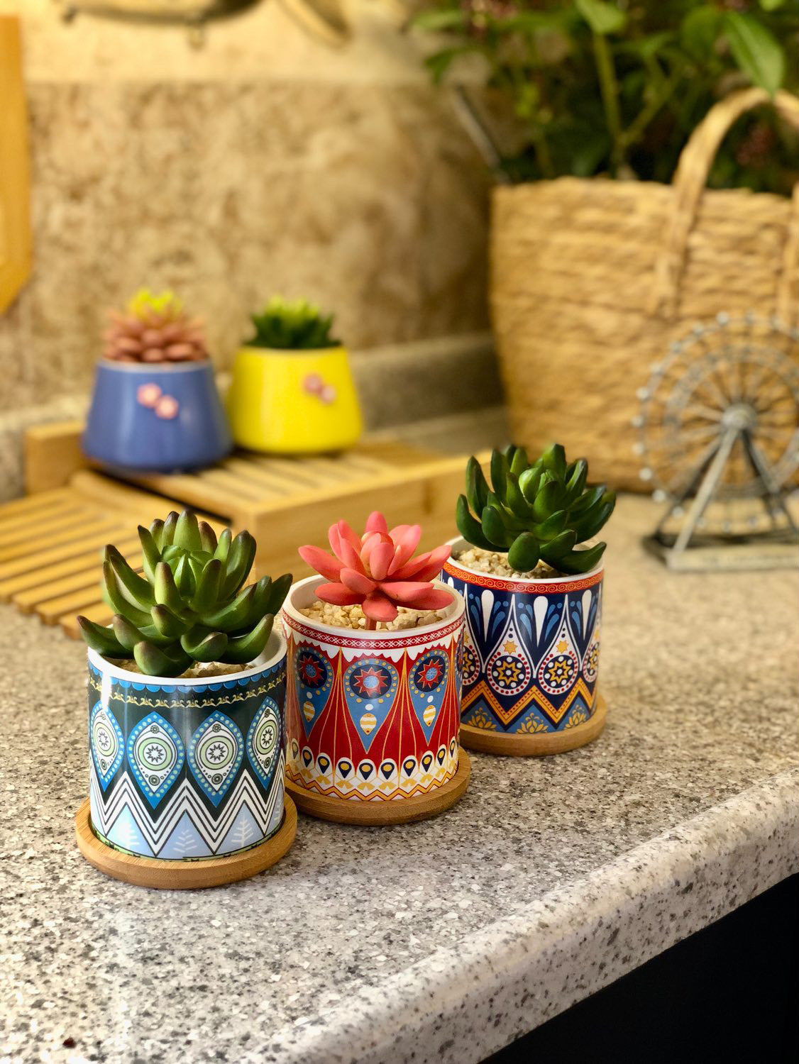 Small Pot different colors different Selection