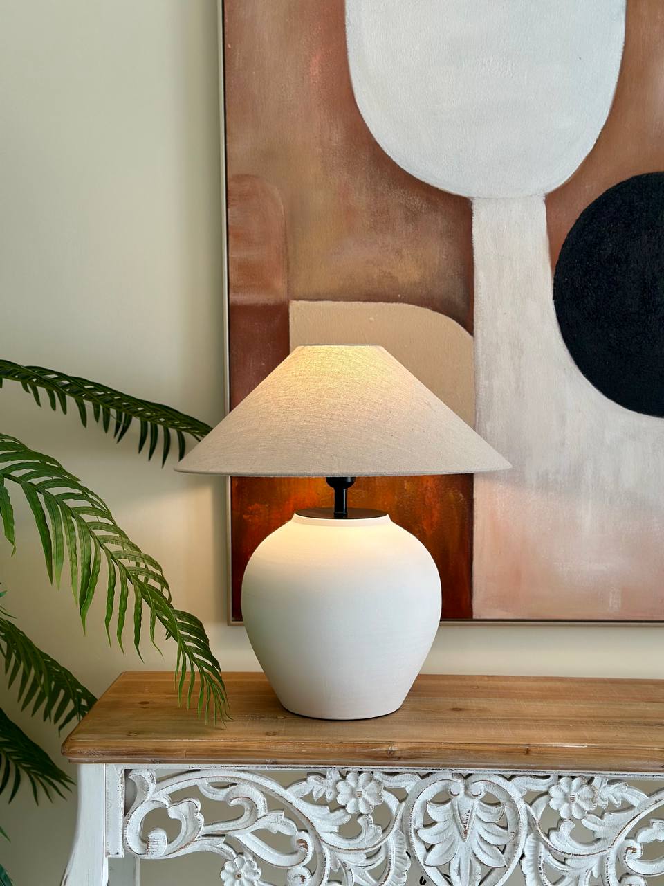Textured White Ceramic Table Lamp – Soft Glow Elegance (CODE 3209)