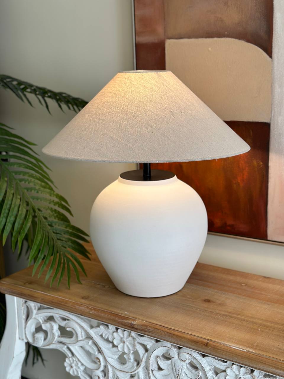 Textured White Ceramic Table Lamp – Soft Glow Elegance (CODE 3209)
