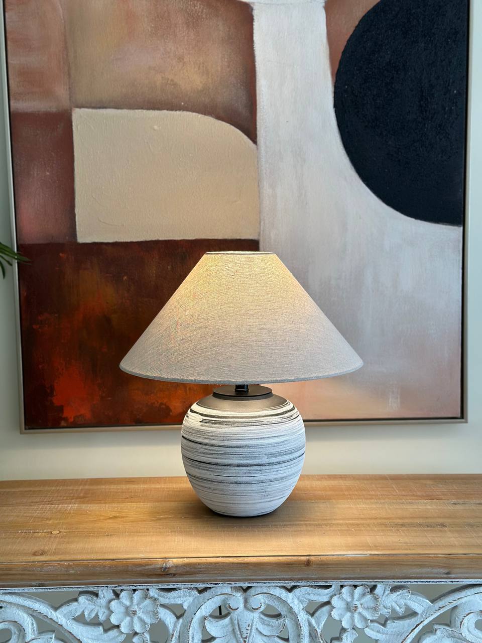 Minimalist Sandstone Table Lamp – Tranquil Glow (CODE 3214)