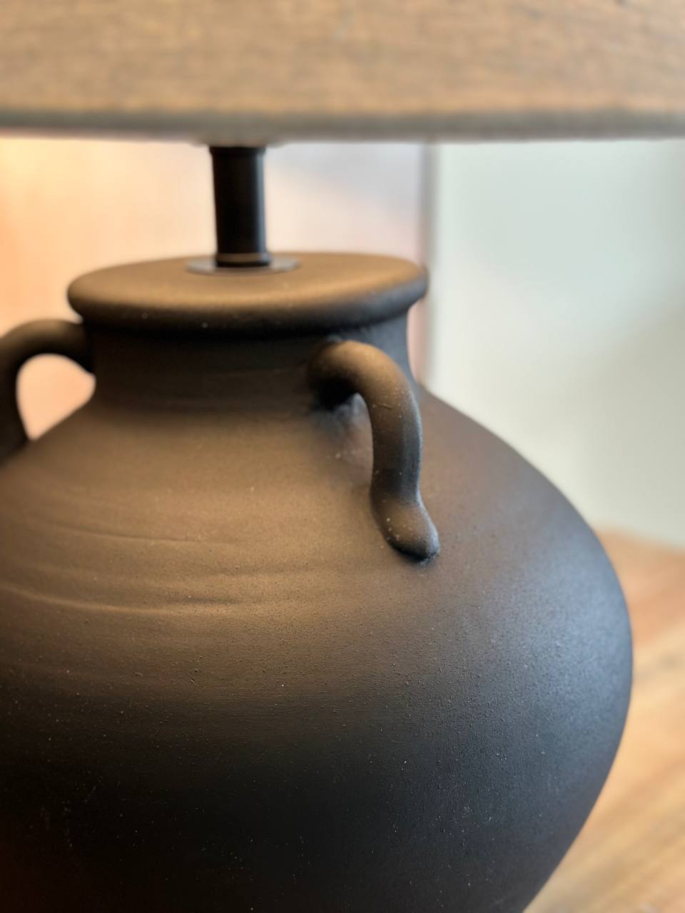 Matte Black Ceramic Table Lamp – Timeless Form & Contrast (CODE 3206)