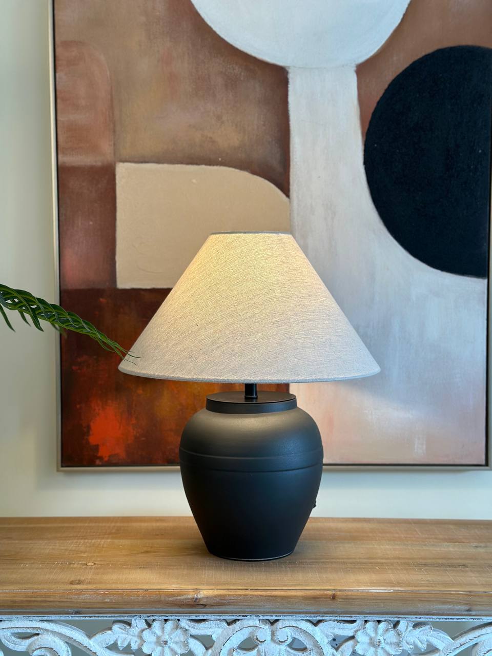 Matte Black Ceramic Table Lamp – Minimalist Contemporary Elegance (CODE 3212)