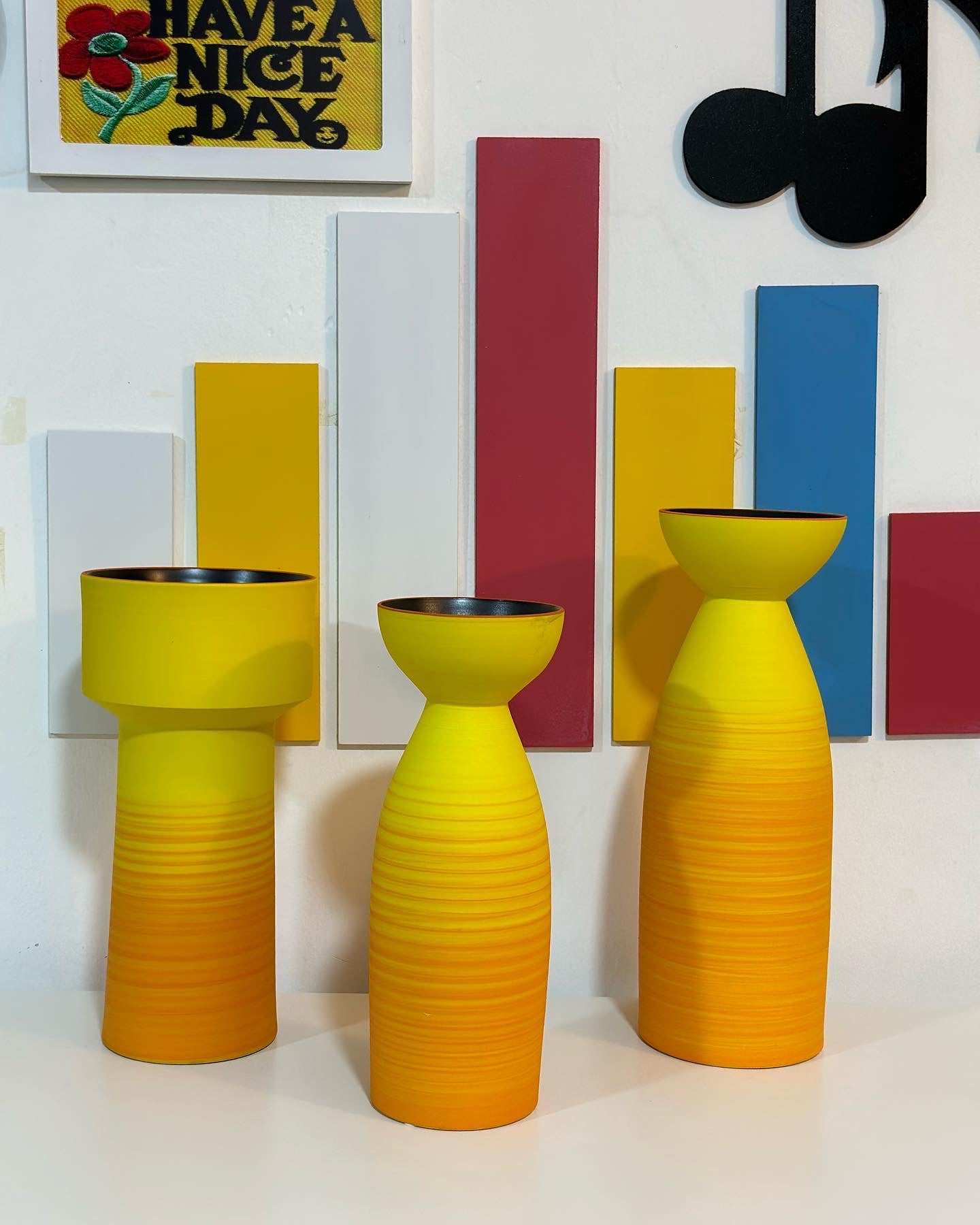 Sunburst Pedestal Vase – Yellow to Orange Gradient Vase CODE 0278