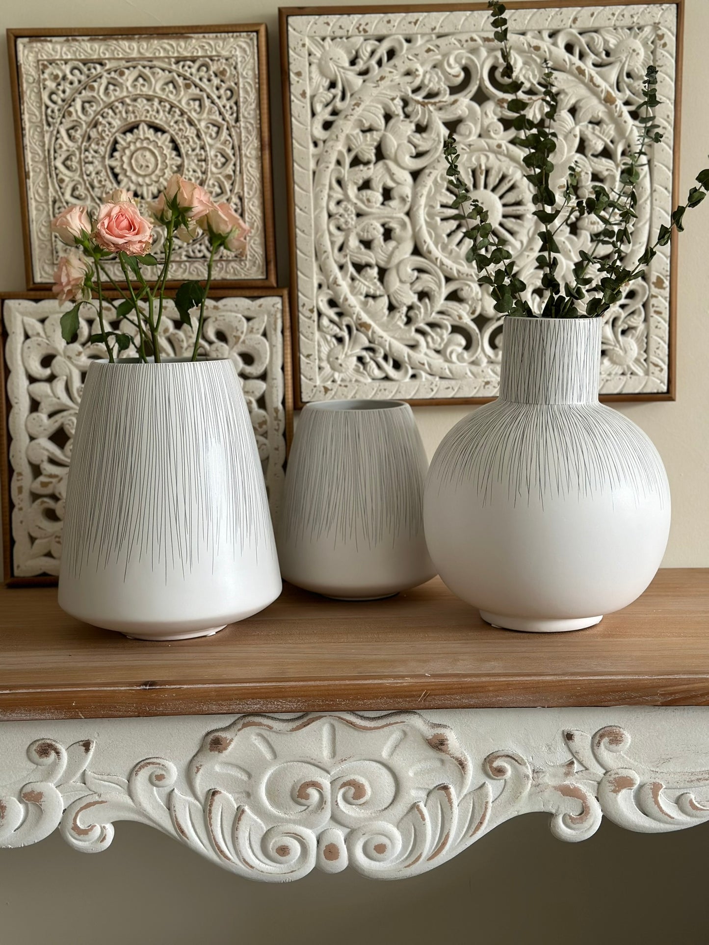 Etched Line Drop Vase – Matte White with Vertical Detailing Vase CODE 3516