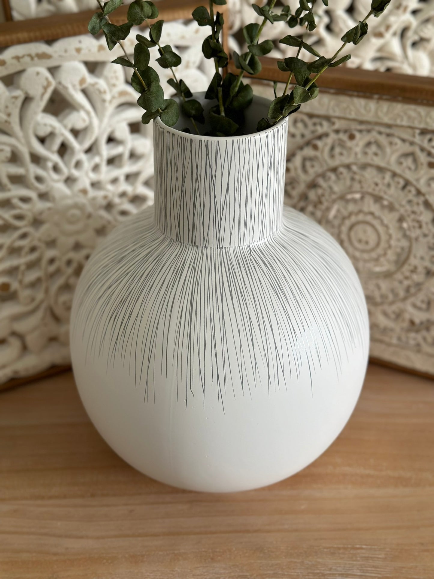 Etched Line Globe Vase – Matte White with Fine Detailing Vase CODE 3514