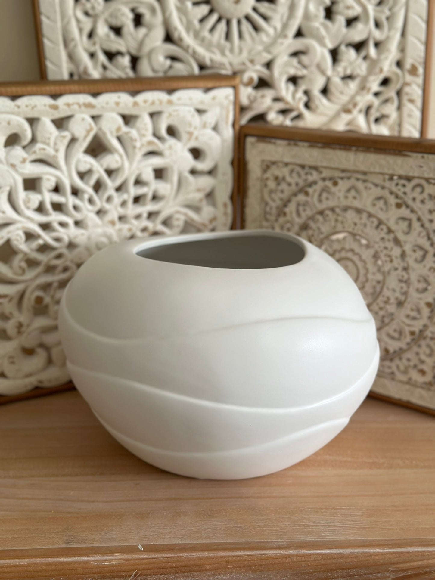 Wave Carved Globe Vase – Matte White Vase CODE 3537