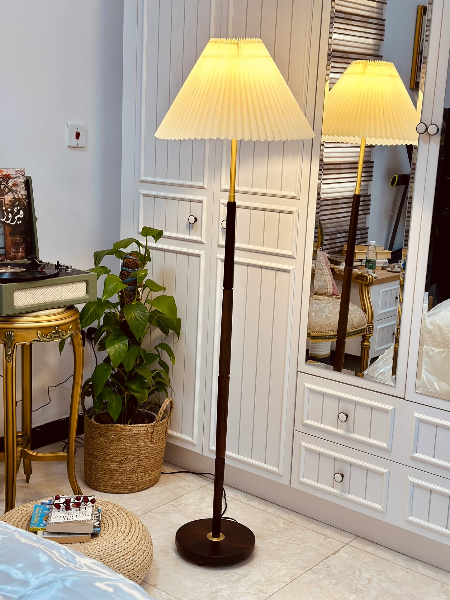 Slim Dark Brown Floor Lamp