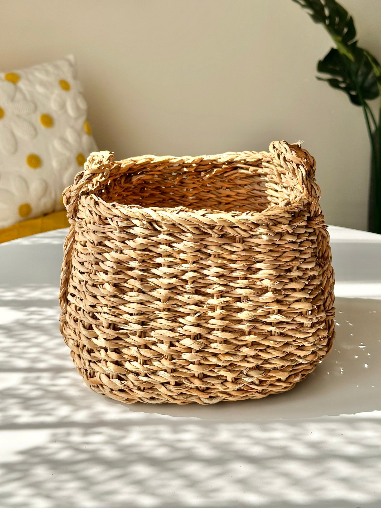 Handwoven Seagrass Basket Set – Sturdy Vertical Handle Design