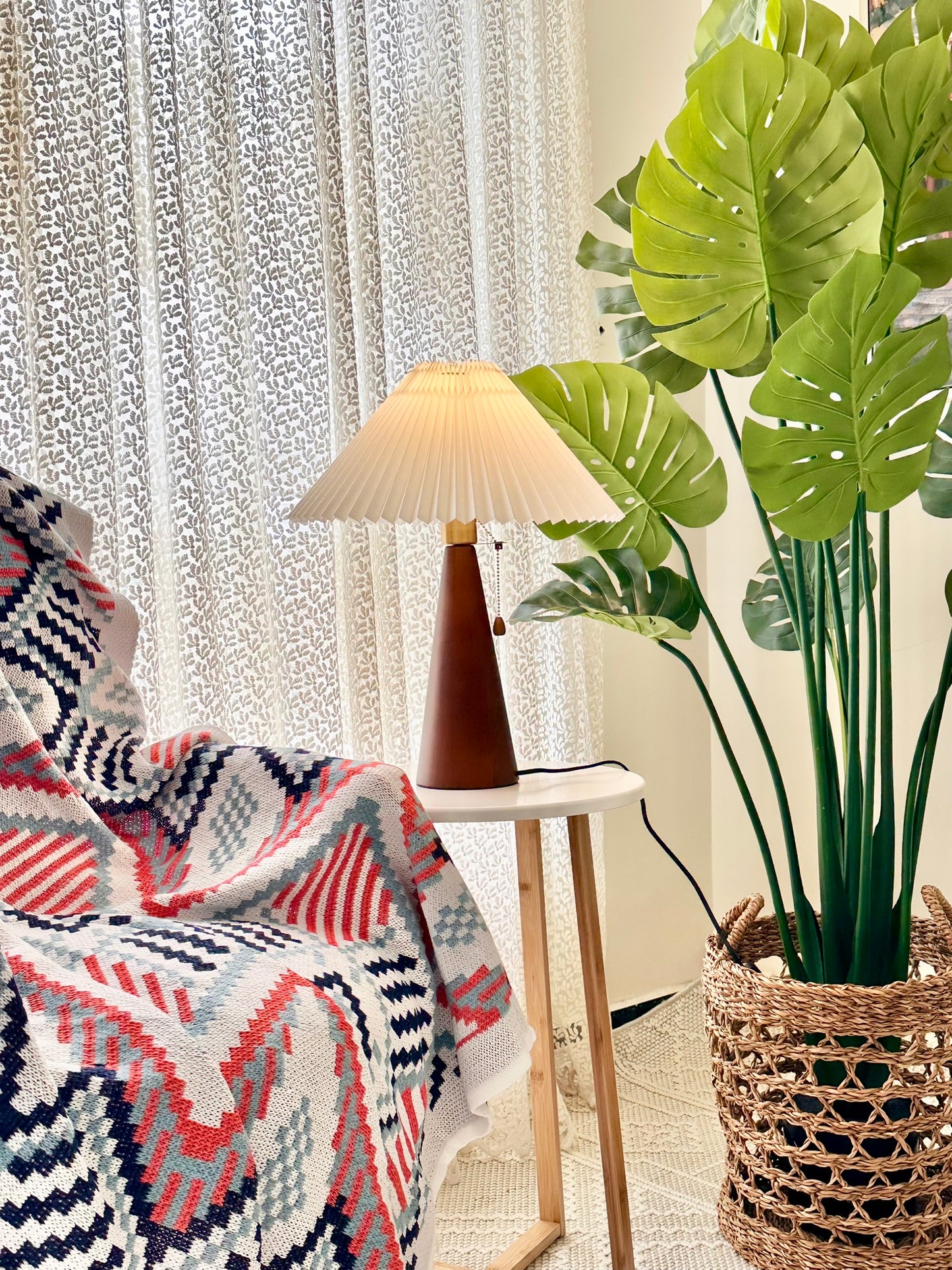Dark Wood Base Table Lamp with Pleated Shade – Modern Nordic Elegance