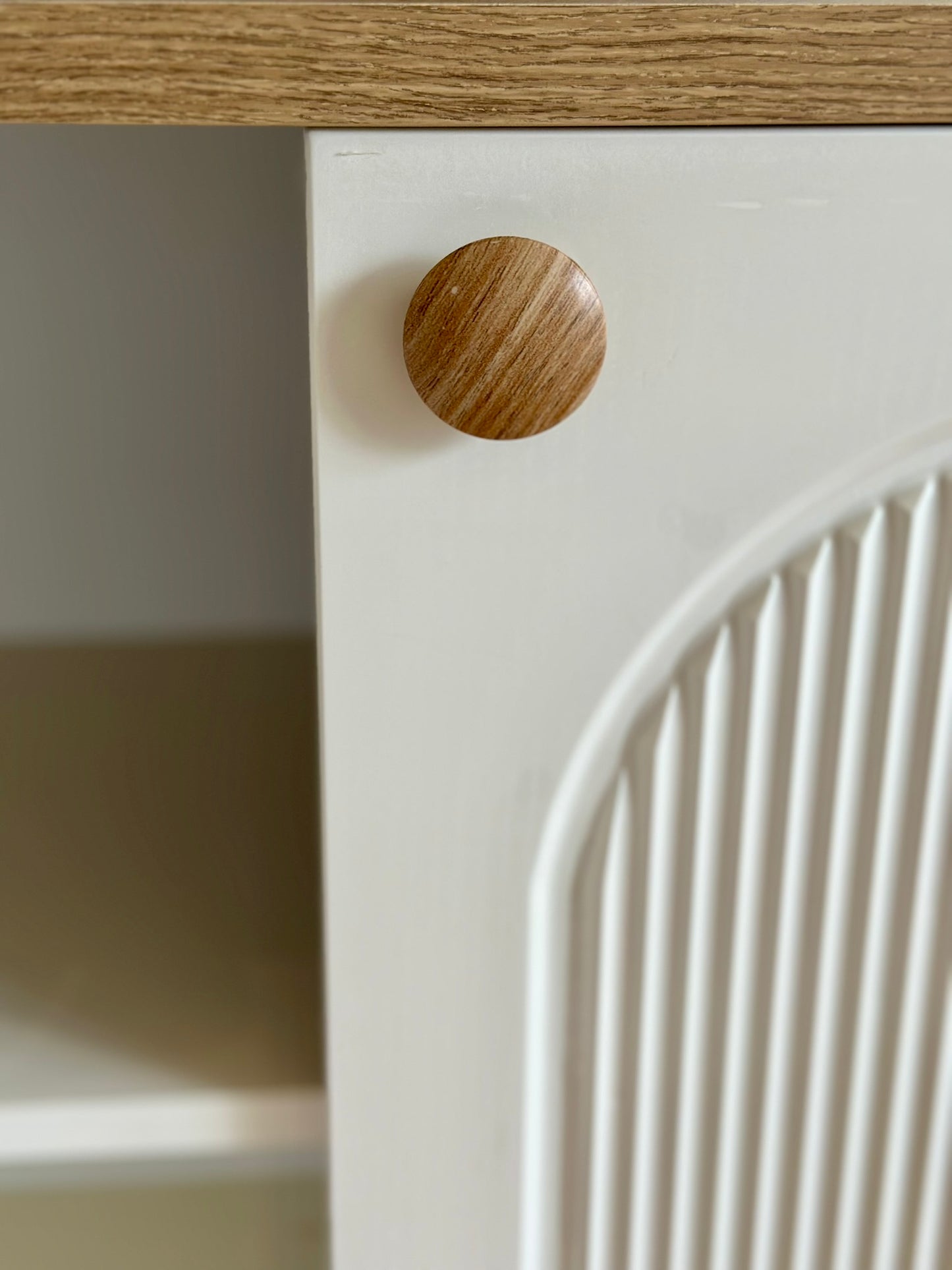 Modern Console Cabinet with Arch Design – 4 Doors