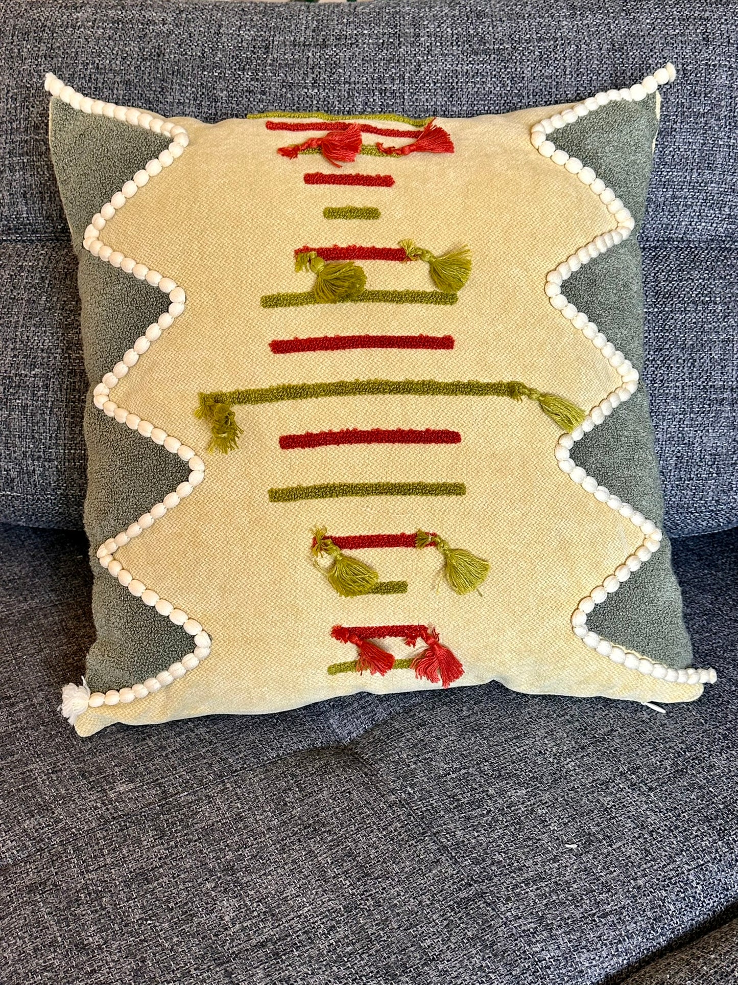 Soft Pastel Cushion – Handmade Elegance CODE 3323 G