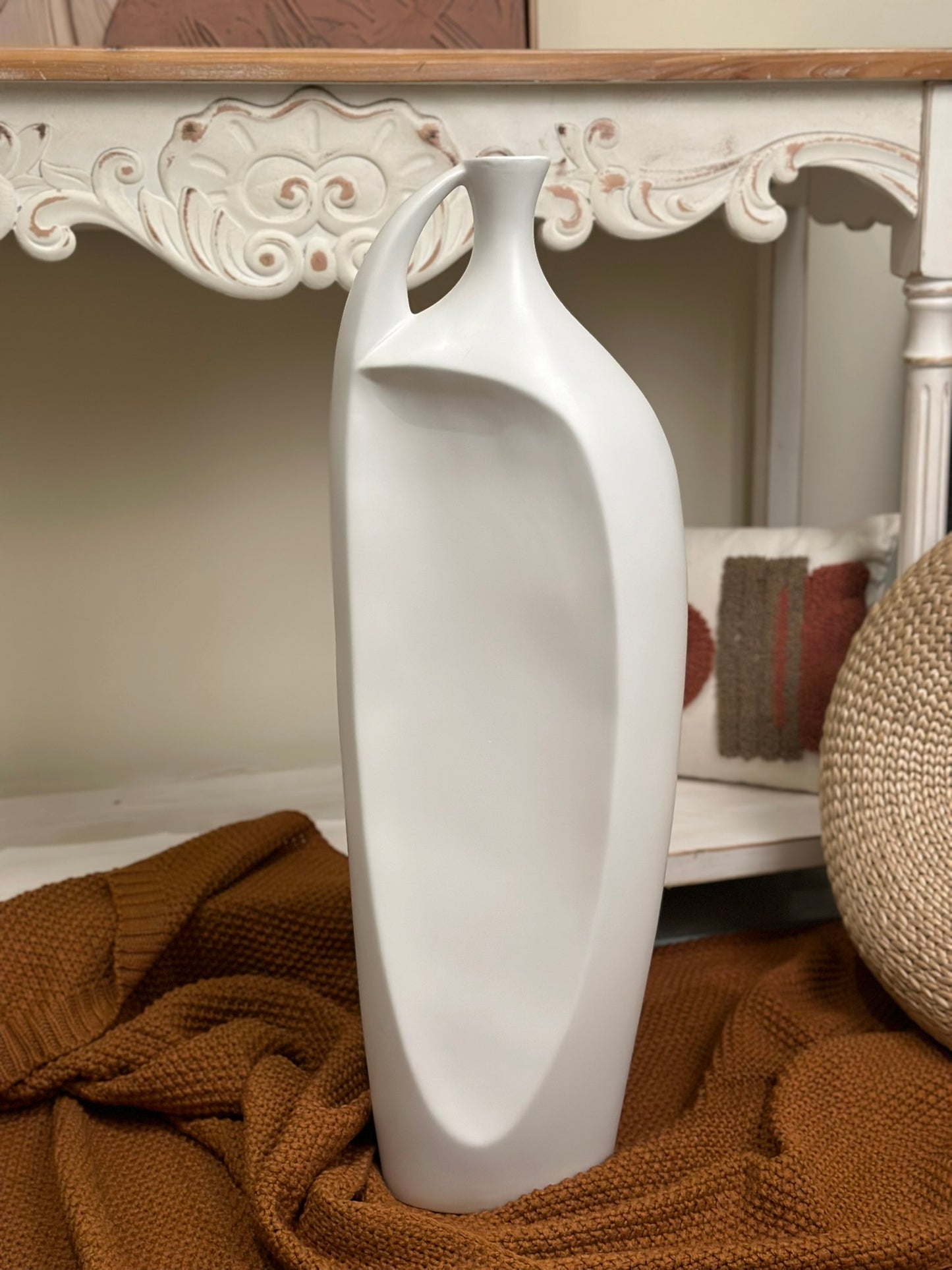 Ethereal Elegance Vase CODE 3503