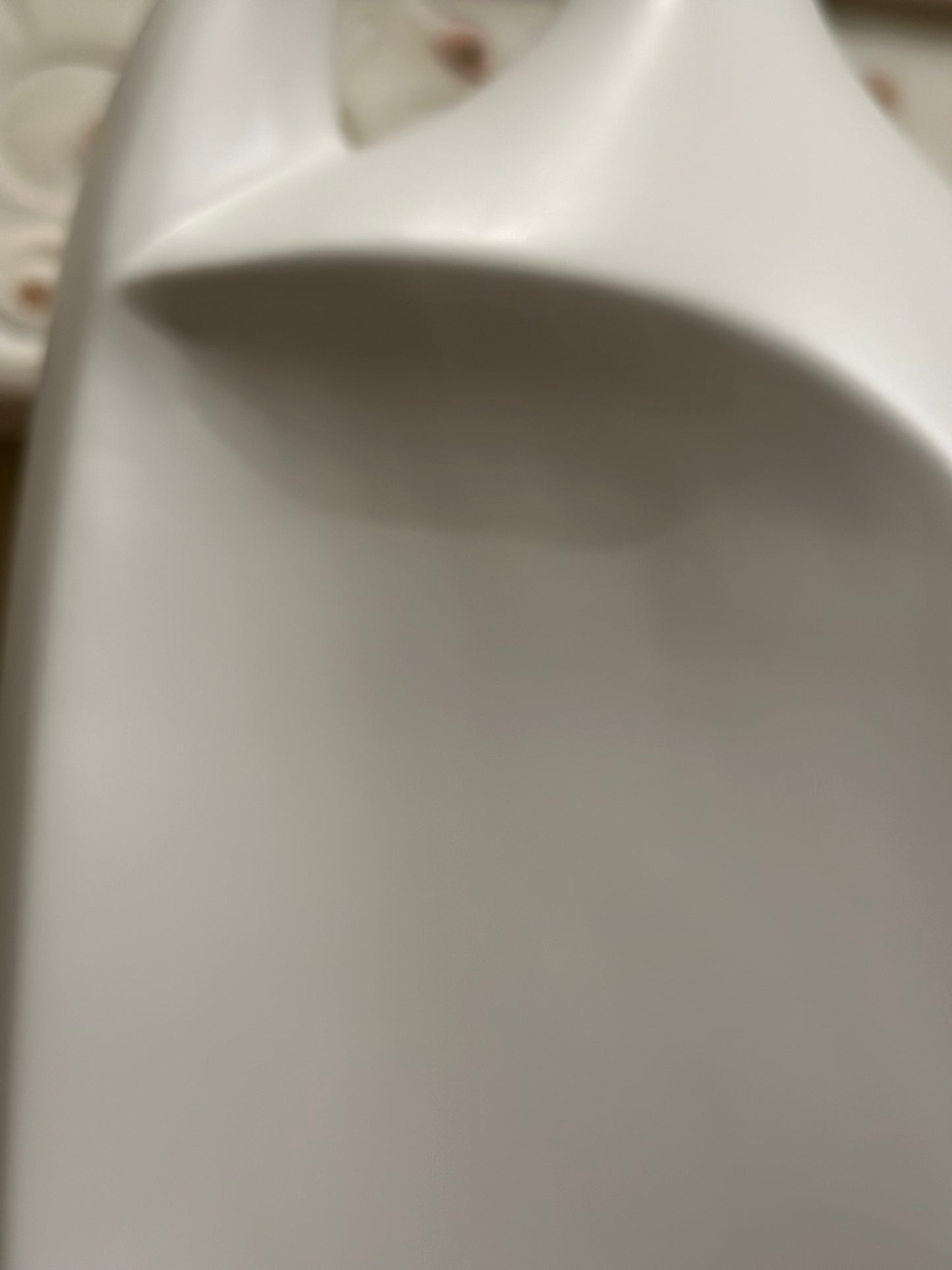 Ethereal Elegance Vase CODE 3503