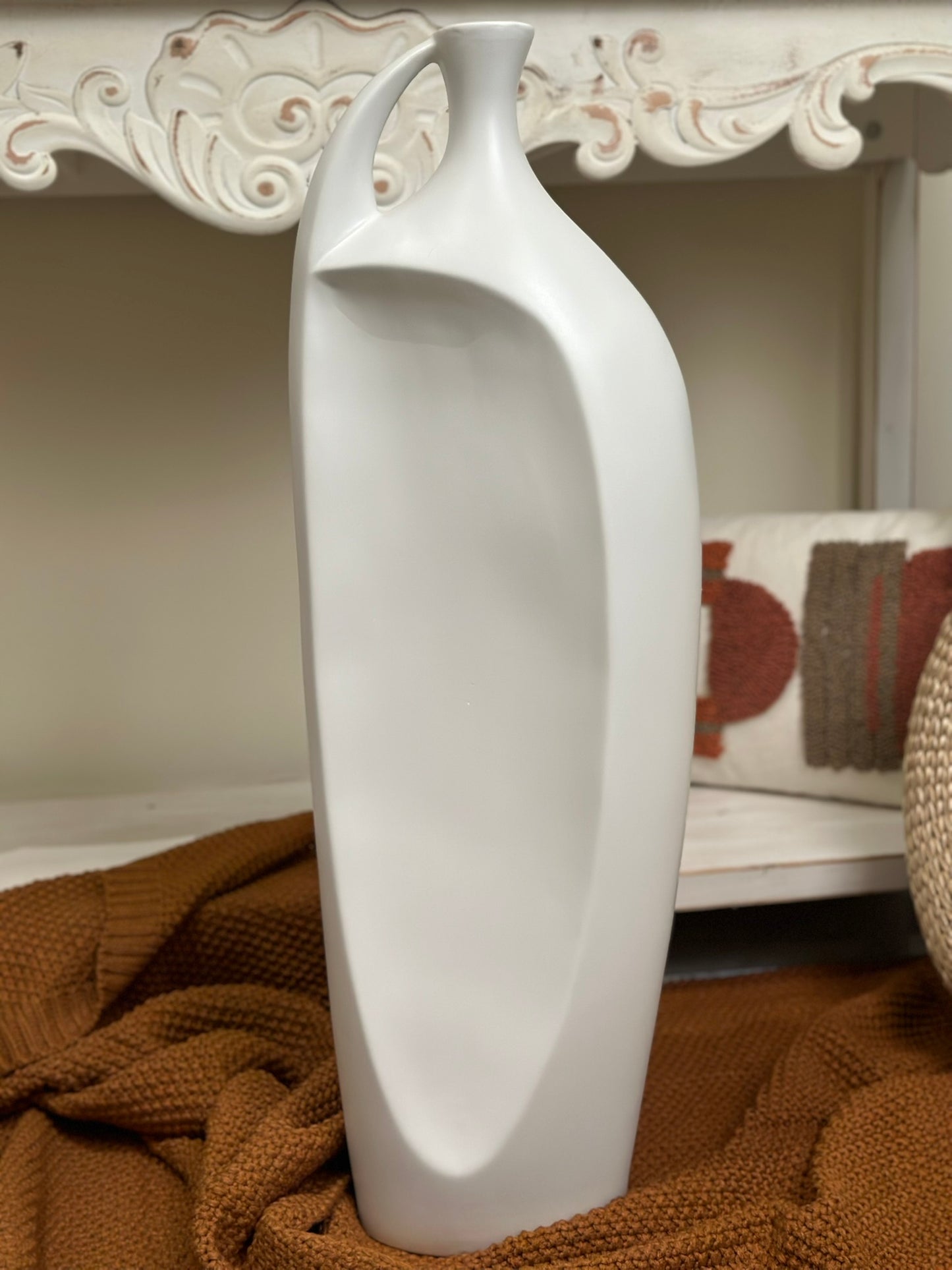 Ethereal Elegance Vase CODE 3503