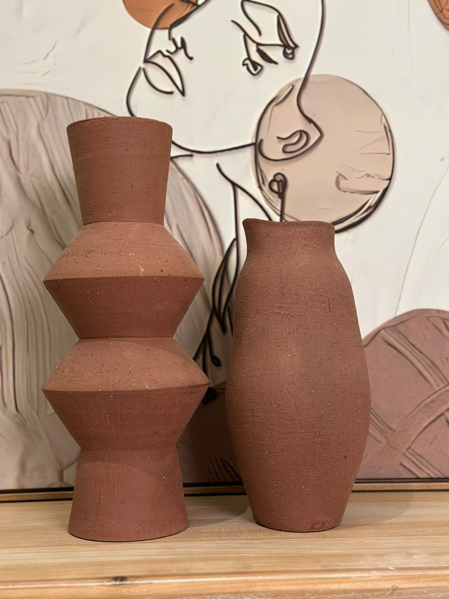 Handcrafted Curved Clay Vase – Raw Terracotta Vase CODE 3510