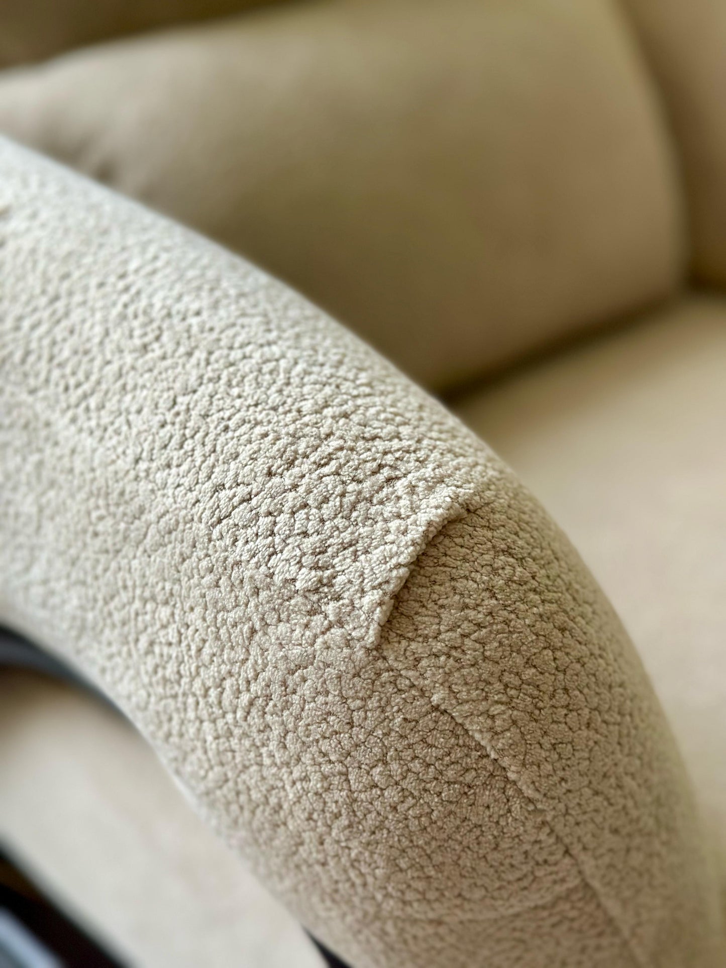 Beige Armchair with Black Wood Frame – Modern Lounge Comfort