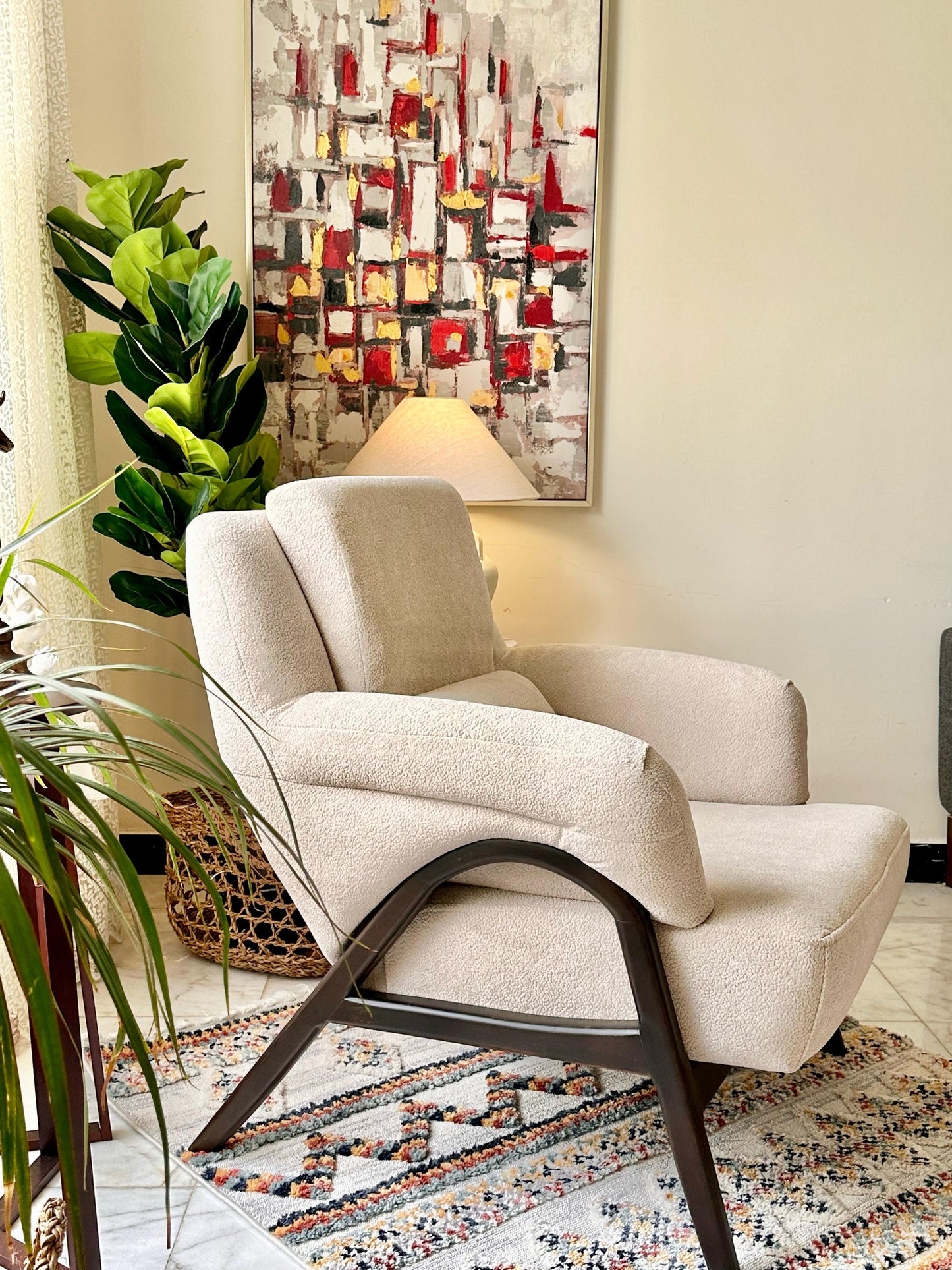 Beige Armchair with Black Wood Frame – Modern Lounge Comfort