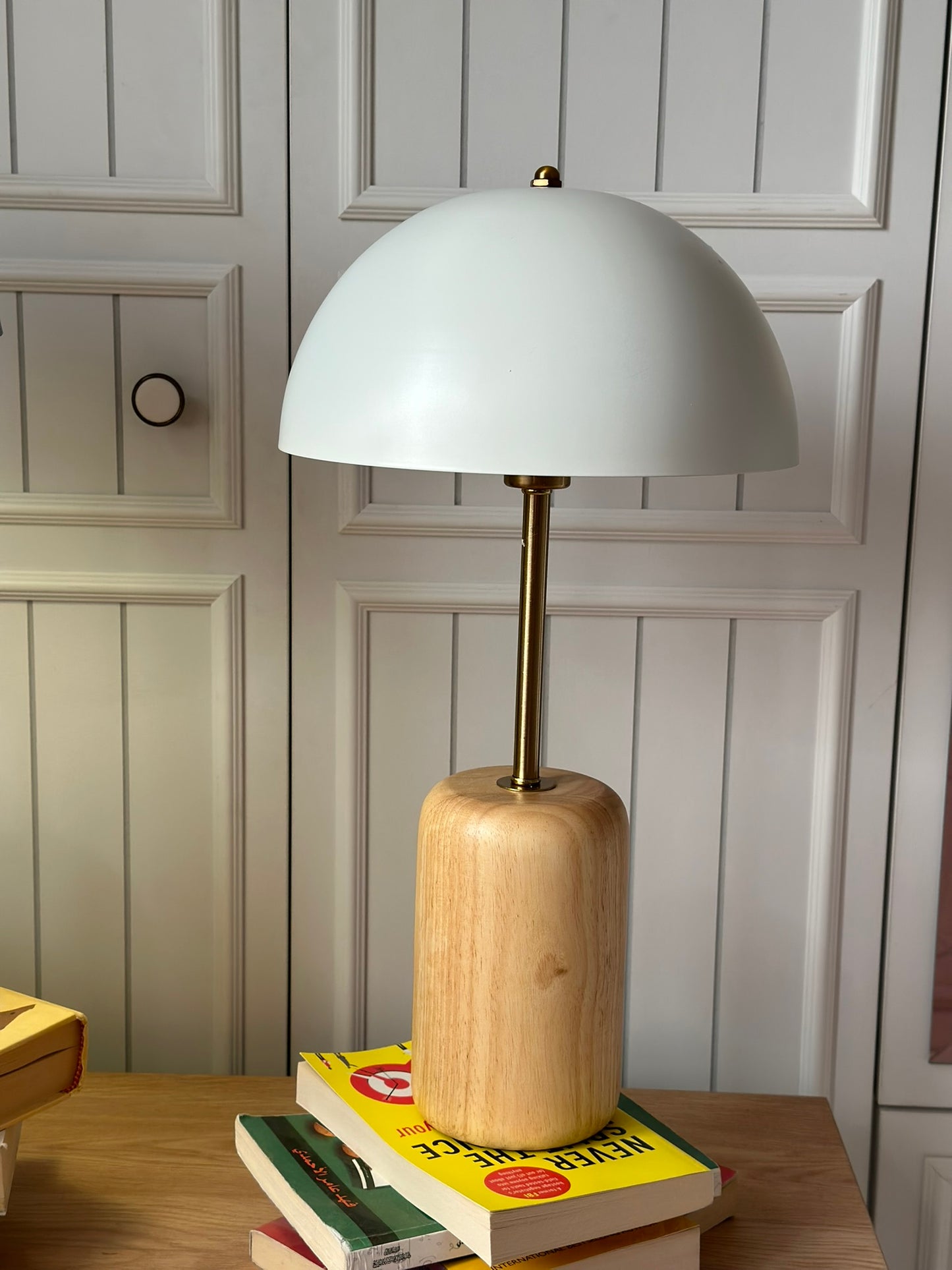 Table Lamp White Code 0703