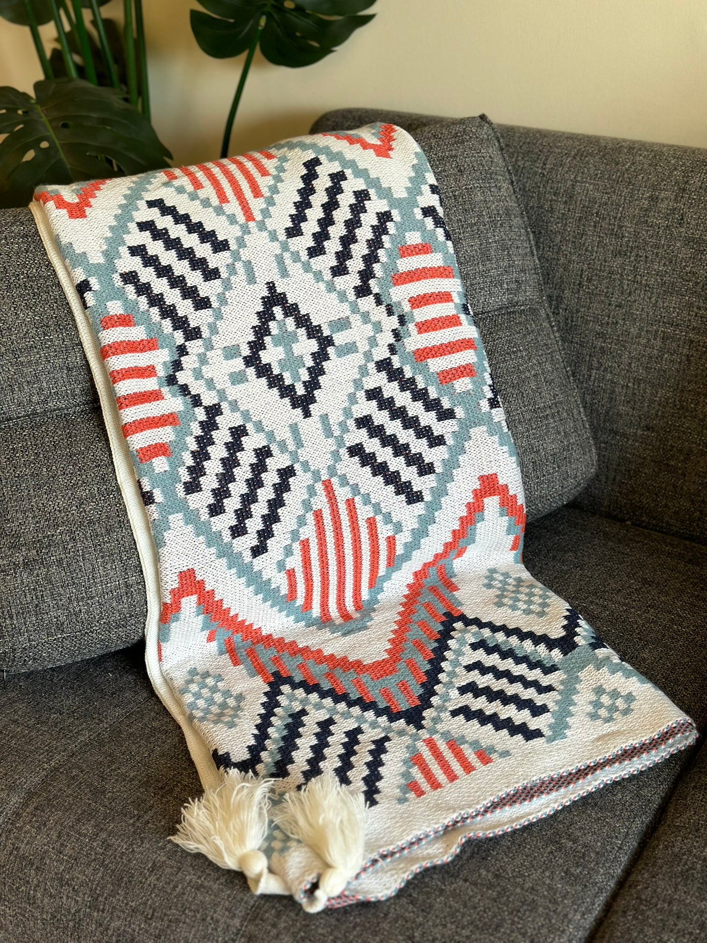 Throw Blanket CODE 3327